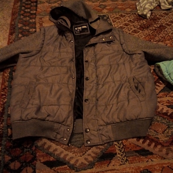 Shirts - Picture 8 of 8